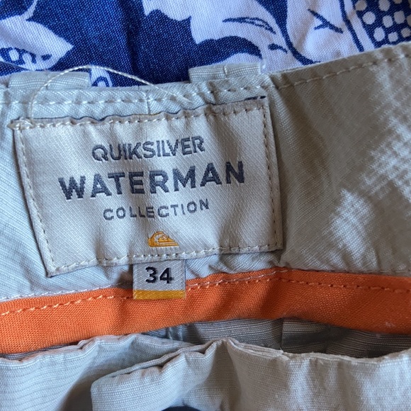 Quicksilver tan shorts - Picture 2 of 2